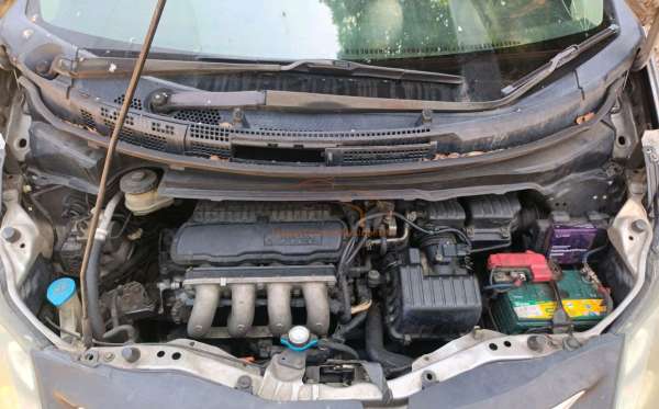 HONDA FREED GB3 1.5 E