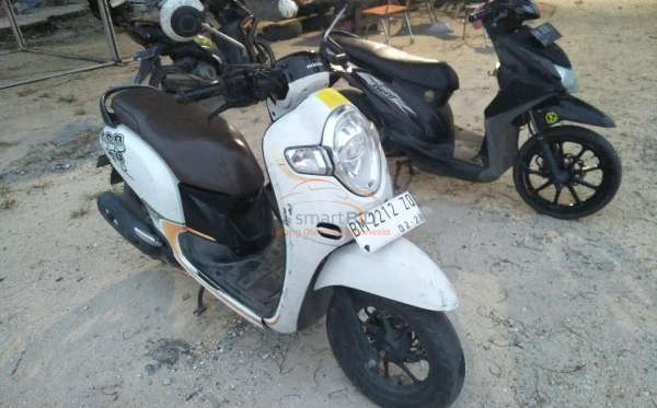 HONDA SCOOPY CW