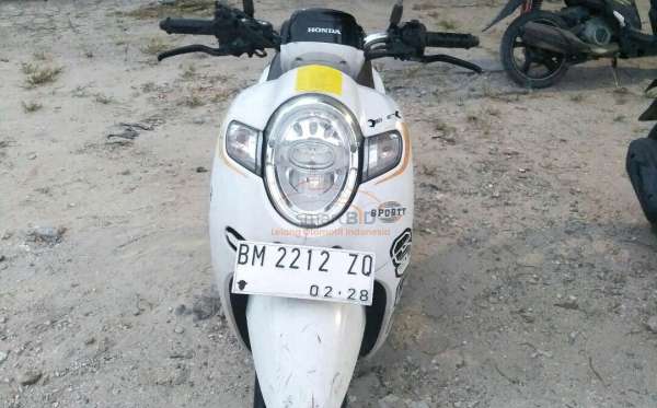 HONDA SCOOPY CW
