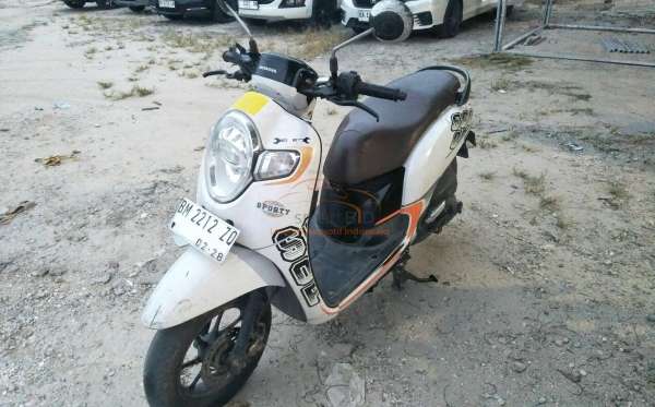 HONDA SCOOPY CW