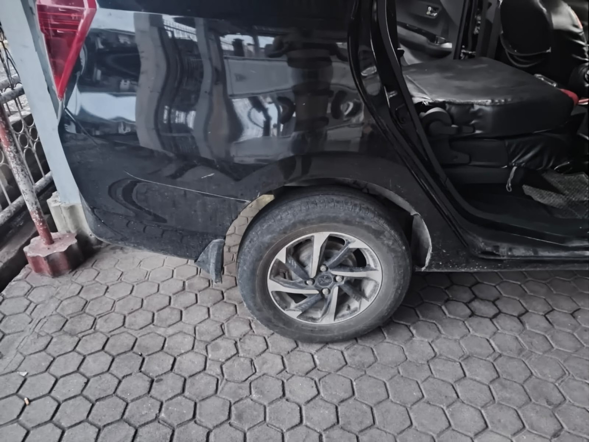 DAIHATSU SIGRA  R
