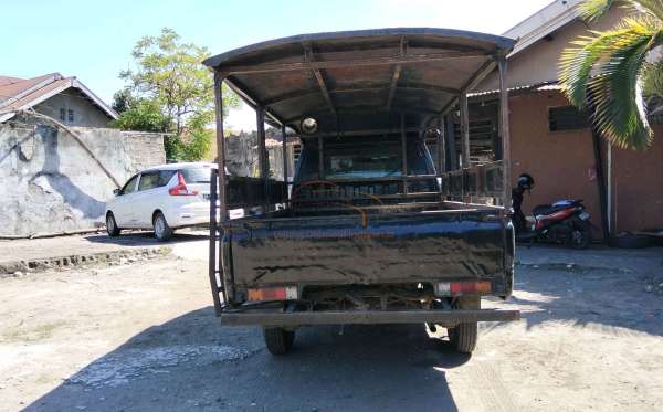 MITSUBISHI L 300
