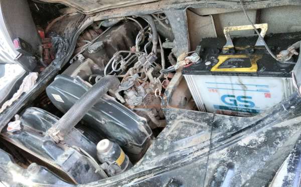 MITSUBISHI L 300