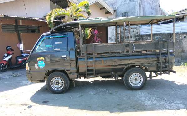 MITSUBISHI L 300