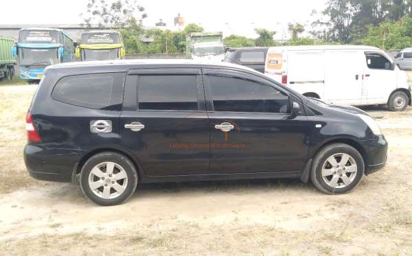 NISSAN GRAND LIVINA XV 1.5