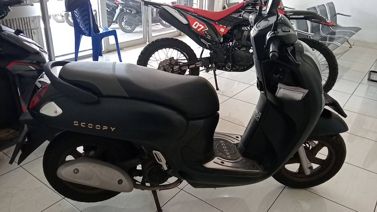 HONDA SCOOPY PRESTIGE