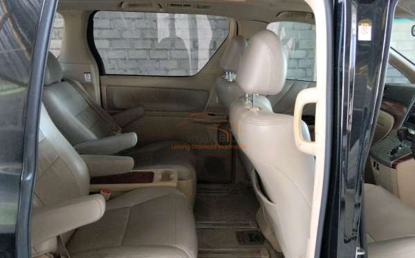 TOYOTA ALPHARD 2.4