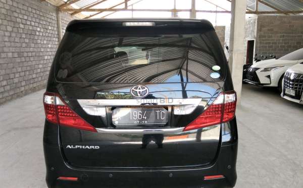 TOYOTA ALPHARD 2.4