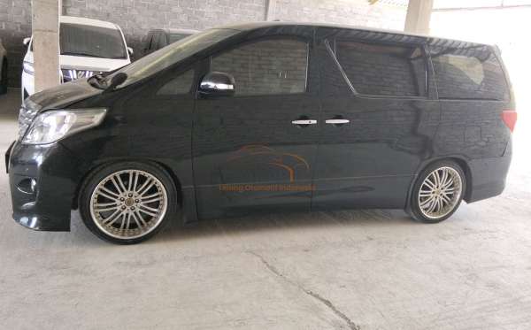 TOYOTA ALPHARD 2.4