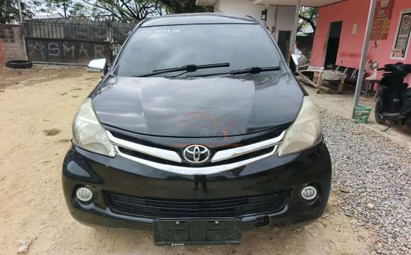 TOYOTA AVANZA 1.5 G