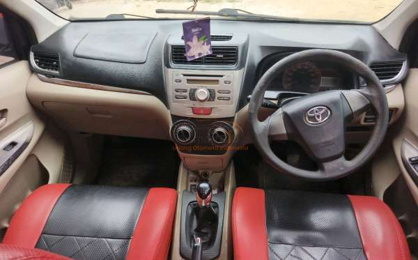 TOYOTA AVANZA 1.5 G