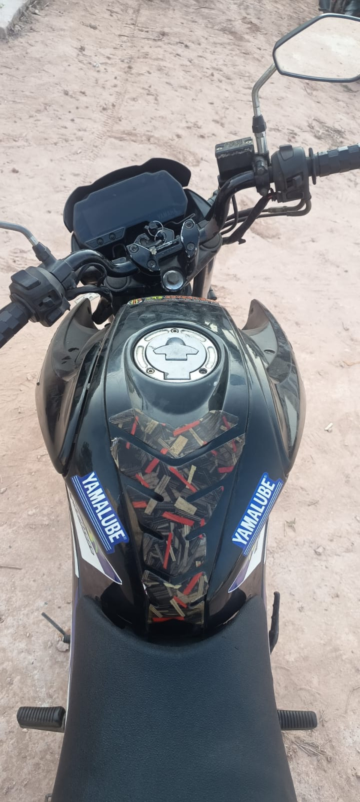 YAMAHA  VIXION