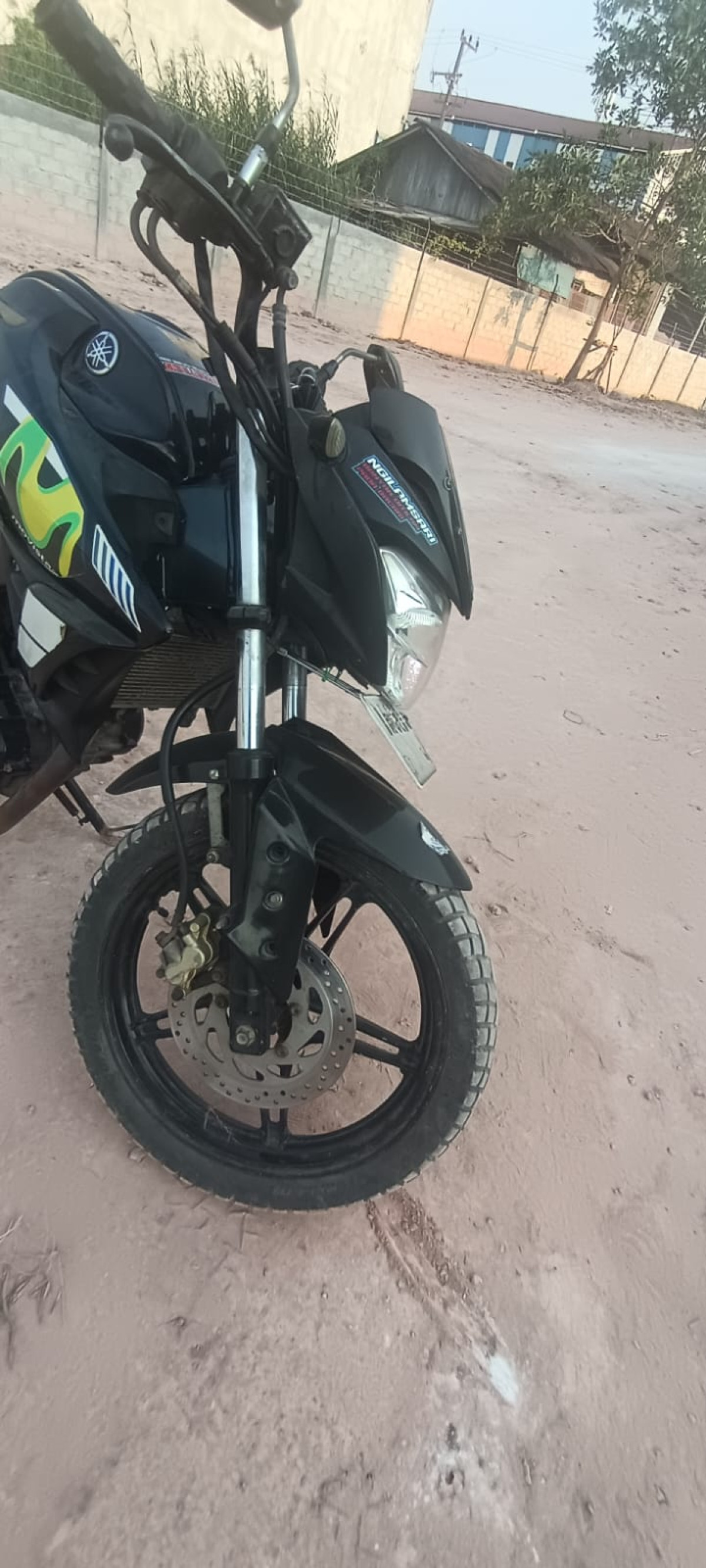 YAMAHA  VIXION