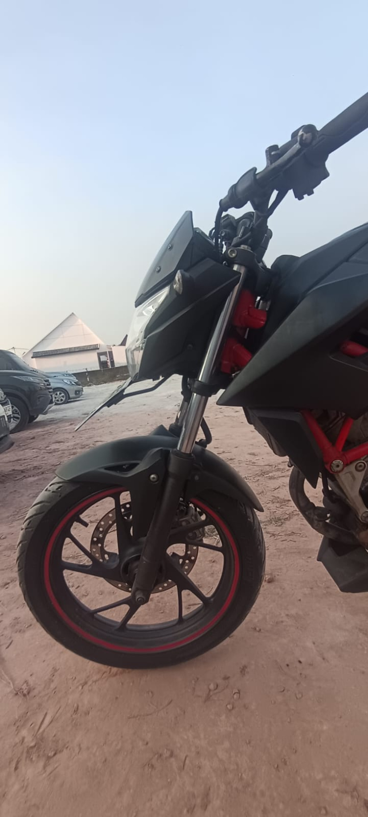 HONDA CB 150 R