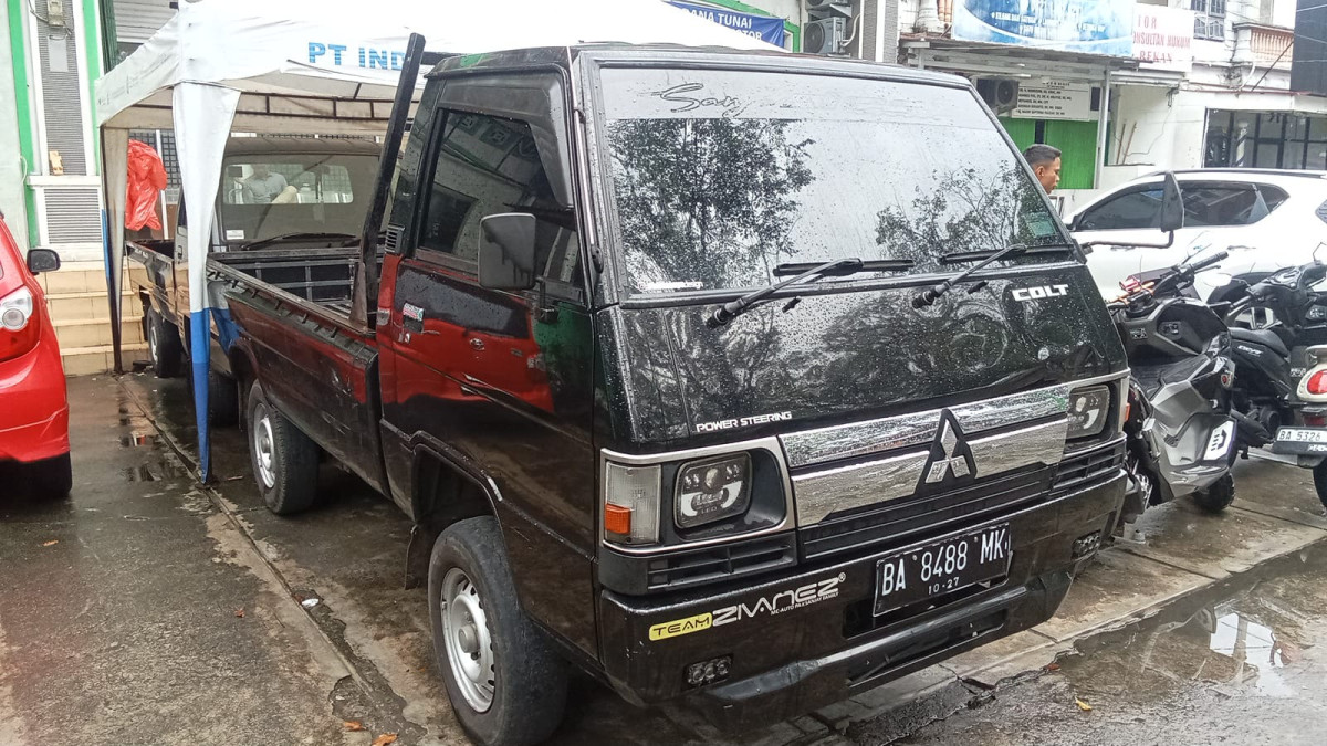 MITSUBISHI  L 300 L300 PU FB-R (4X2)