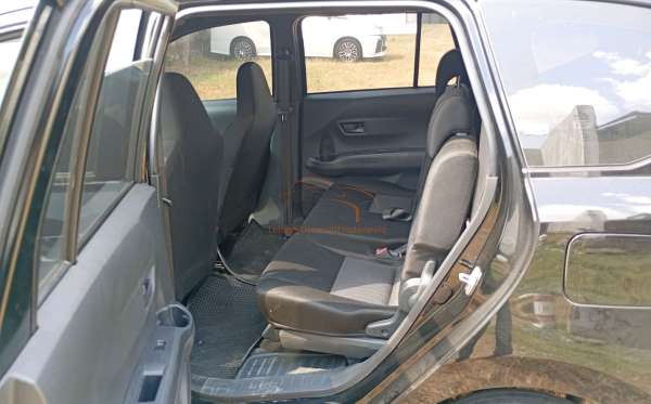 DAIHATSU SIGRA D