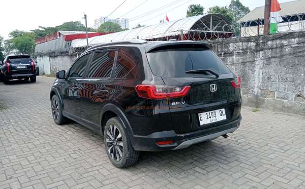 HONDA BR-V DG3 1.5 L E