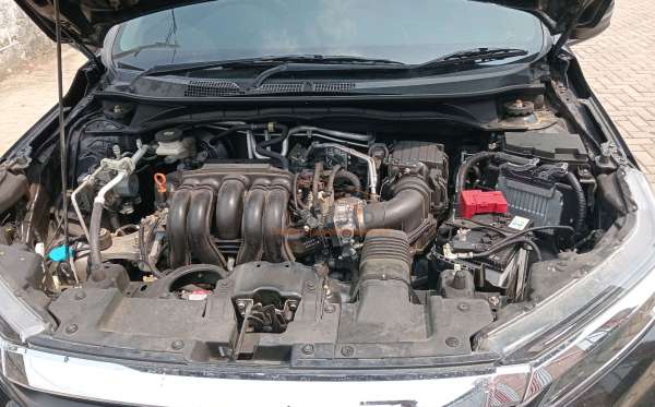 HONDA BR-V DG3 1.5 L E