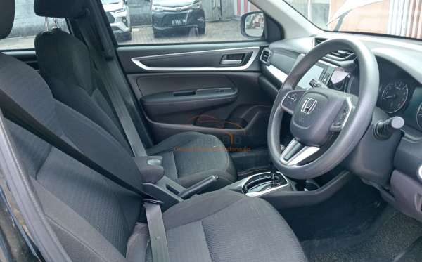 HONDA BR-V DG3 1.5 L E