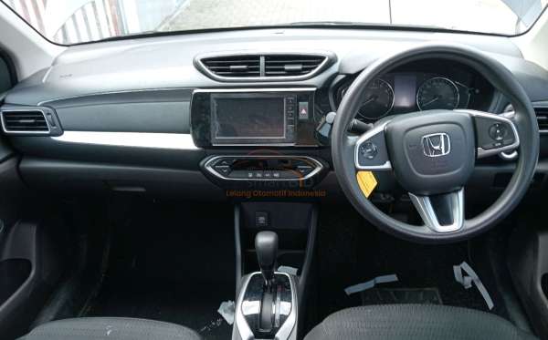 HONDA BR-V DG3 1.5 L E
