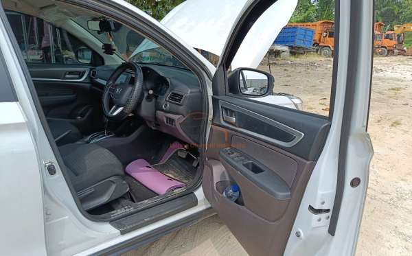 HONDA BR-V DG3 1.5 L E