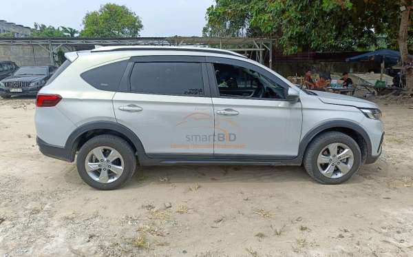 HONDA BR-V DG3 1.5 L E