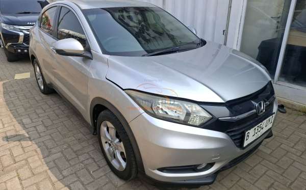 HONDA HRV RU1 1.5 E CVT
