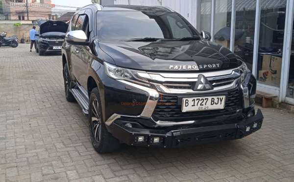 MITSUBISHI PAJERO SPORT 2.4L DAKAR-L (4X2)