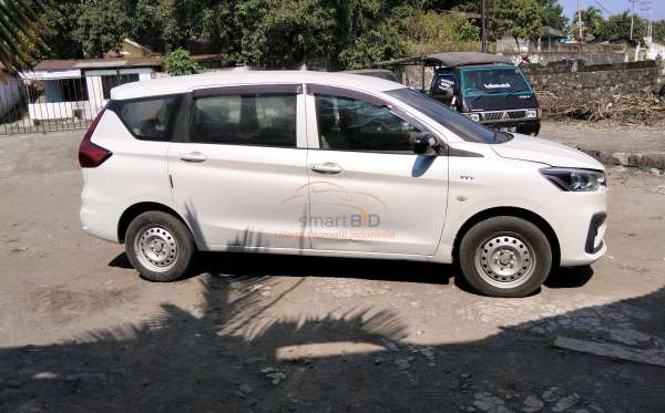 SUZUKI ERTIGA
