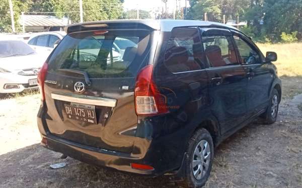 TOYOTA  AVANZA  1.3 E
