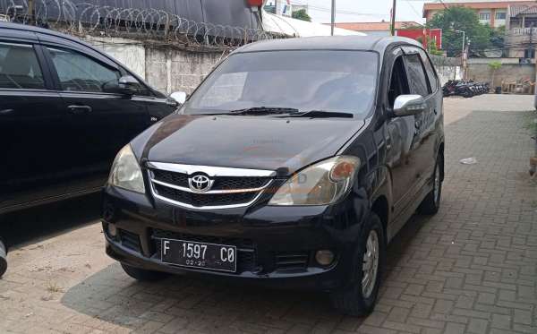 TOYOTA AVANZA G