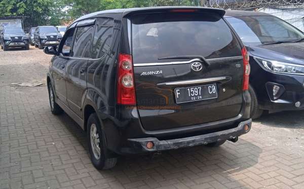 TOYOTA AVANZA G