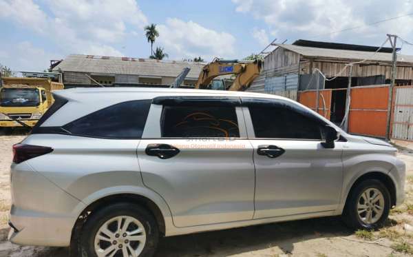TOYOTA AVANZA 1.3 E