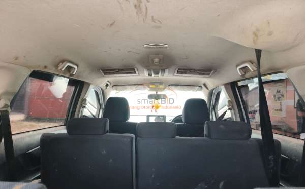 TOYOTA AVANZA 1.3 E