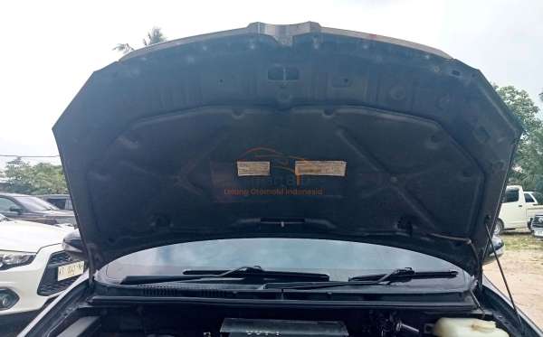 TOYOTA AVANZA S