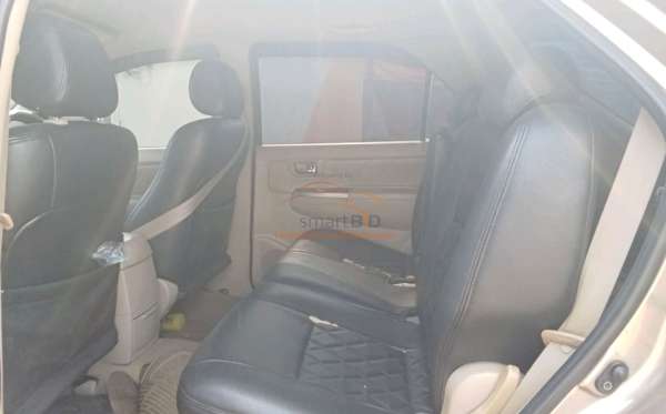 TOYOTA FORTUNER 2.7 G LUX