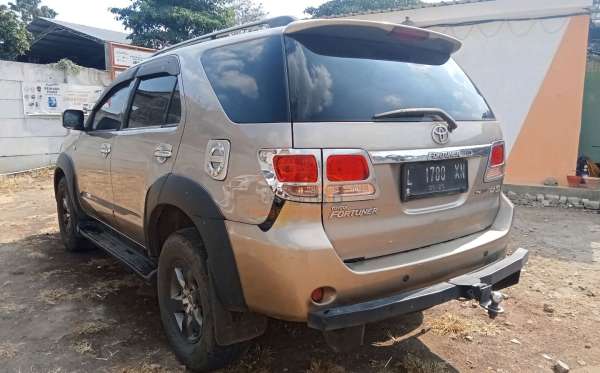 TOYOTA FORTUNER 2.7 G LUX