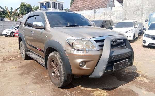 TOYOTA FORTUNER 2.7 G LUX