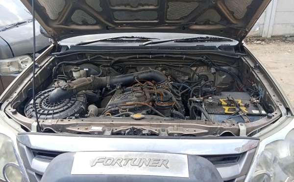 TOYOTA FORTUNER 2.7 G LUX
