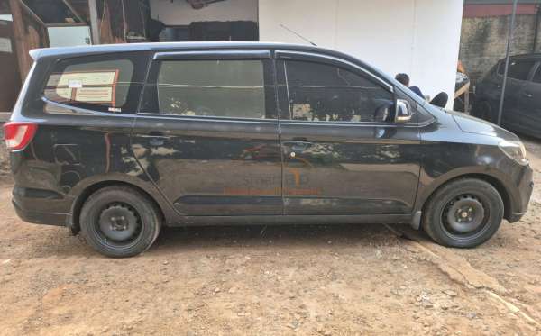 WULING CONFERO 1.5 DB MY (4X2)
