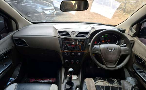 WULING CONFERO 1.5 DB MY (4X2)