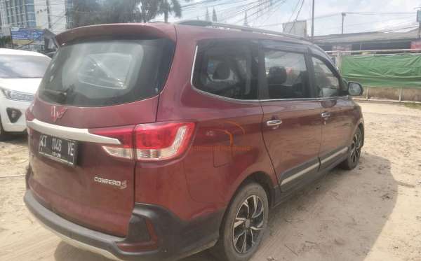 WULING CONFERO