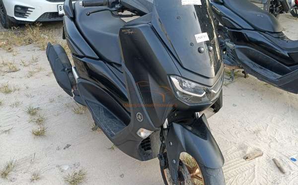YAMAHA  NMAX