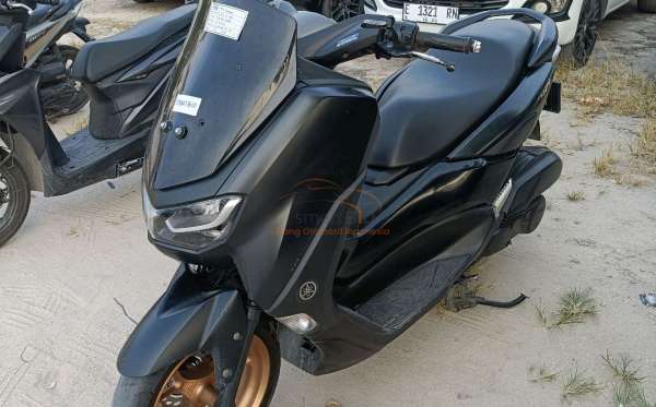 YAMAHA  NMAX