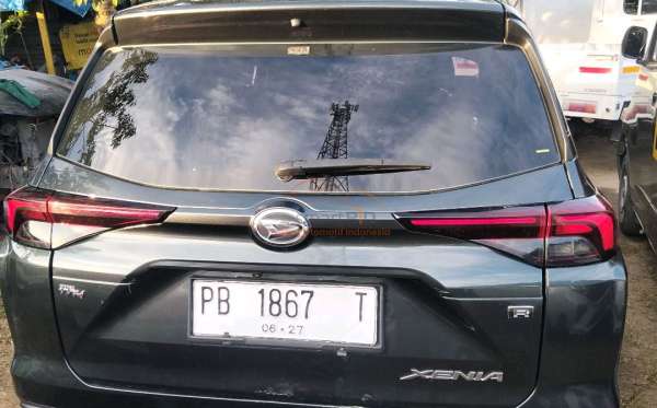 DAIHATSU  XENIA  R