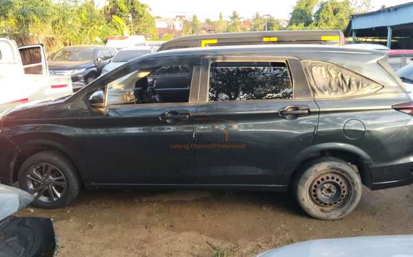 DAIHATSU  XENIA  R