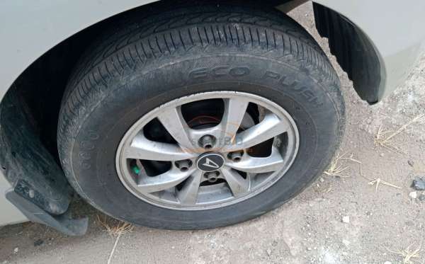 DAIHATSU  XENIA  1.3 X