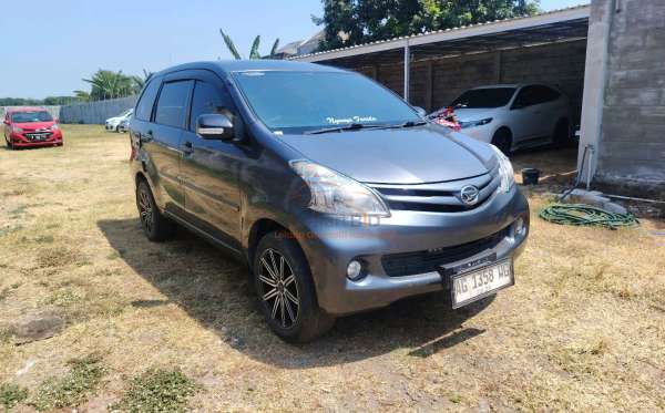DAIHATSU XENIA X