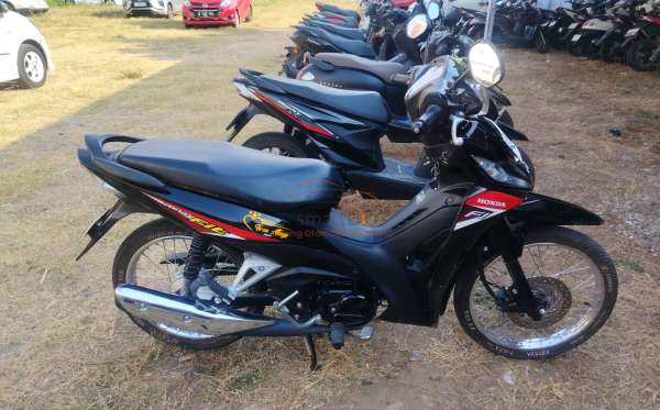 HONDA  REVO FIT