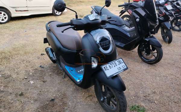HONDA  SCOOPY